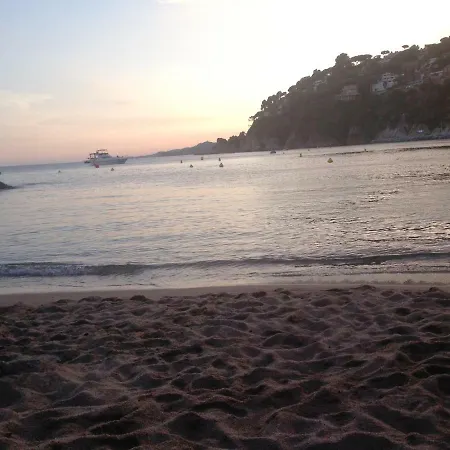 펜션 Cala Canyelles & Private With Garden 료렛 드 마르