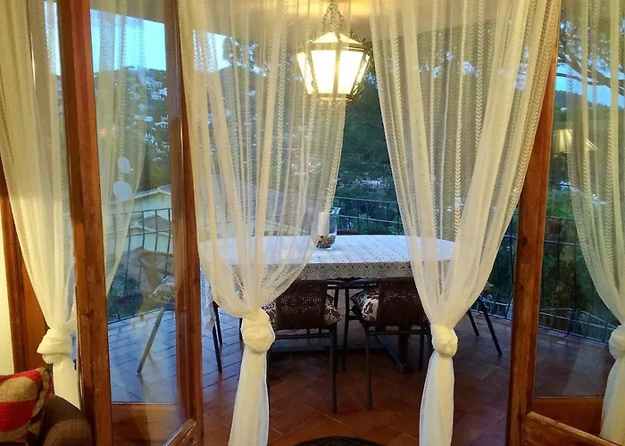 Cala Canyelles Villa & Private Studio With Garden Dom wakacyjny *