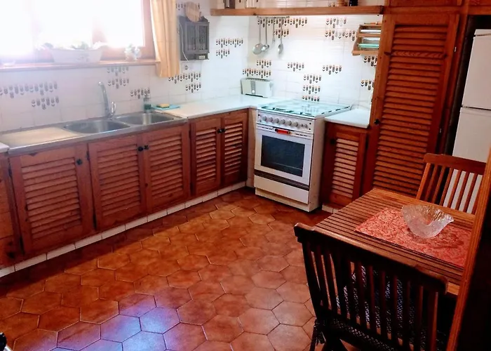 Cala Canyelles Villa & Private Studio With Garden