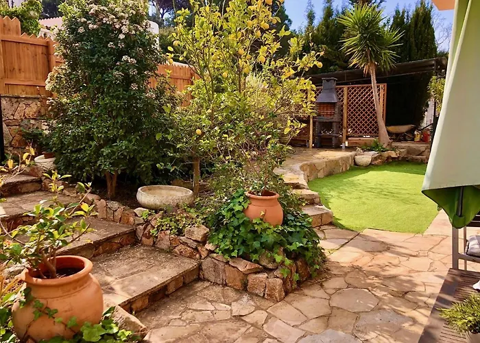 Cala Canyelles Villa & Private Studio With Garden