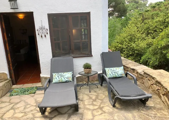 Cala Canyelles Villa & Private Studio With Garden