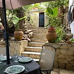 Cala Canyelles Villa & Private Studio With Garden *