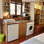 Vakantiehuis Cala Canyelles & Private With Garden