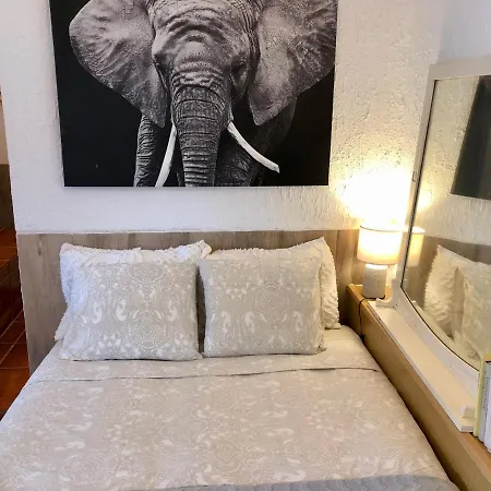 Дом отдыха Cala Canyelles Holidays *