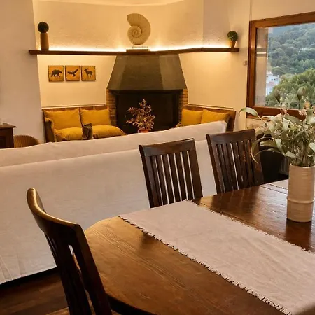 Hébergement de vacances Cala Canyelles & Private With Garden *