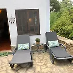 Cala Canyelles Villa & Private Studio With Garden