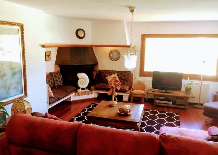 Cala Canyelles Villa & Private Studio With Garden *